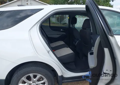 2018 Chevrolet Equinox Ls z USA, uszkodzony, nr VIN 2GNAXREV7J6320182